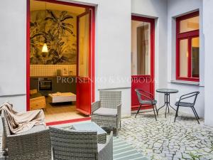 Prodej kanceláře, Praha - Karlín, Prvního pluku, 63 m2