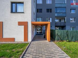 Pronájem bytu 3+kk, Praha - Vysočany, Strnadových, 87 m2
