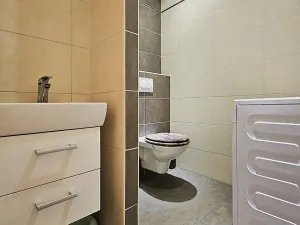 Pronájem bytu 3+1, Přelouč, náměstí 17. listopadu, 81 m2