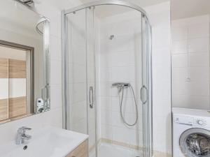 Pronájem bytu 2+kk, Praha - Horní Měcholupy, Mantovská, 67 m2
