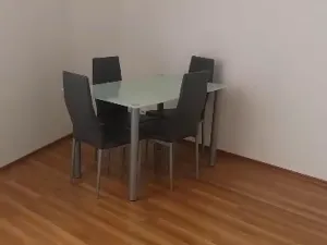 Pronájem bytu 3+kk, Praha, Břežanská, 78 m2