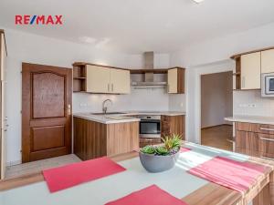 Prodej rodinného domu, Lužná, Školská, 151 m2