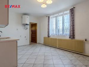 Prodej rodinného domu, Lužná, Školská, 151 m2