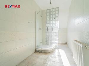 Prodej rodinného domu, Vinařice, 494 m2