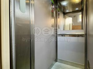 Prodej bytu 3+1, Kadaň, Chomutovská, 69 m2