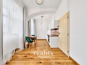 Pronájem bytu 2+kk, Znojmo, Dolní Česká, 40 m2