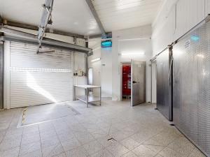 Prodej výrobních prostor, Týnec nad Sázavou, Družstevní, 308 m2