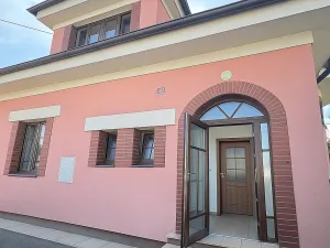 Pronájem rodinného domu, Úvaly, Jeronýmova, 158 m2