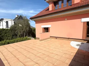 Pronájem rodinného domu, Úvaly, Jeronýmova, 158 m2