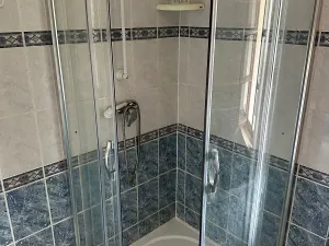 Prodej komerční nemovitosti, Povrly, Lysá, 635 m2