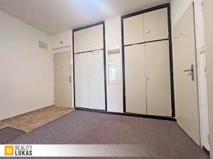Pronájem bytu 1+1, Ostrava, Alšovo náměstí, 41 m2