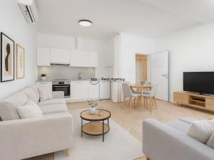 Prodej bytu 2+kk, Praha - Hlubočepy, Geologická, 47 m2