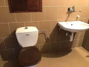 Pronájem skladu, Fryšták, 650 m2
