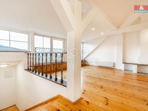 Pronájem atypického bytu, Děčín - Děčín II-Nové Město, Kamenická, 147 m2