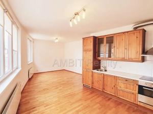 Pronájem bytu 1+kk, Praha - Stodůlky, Tlumačovská, 36 m2
