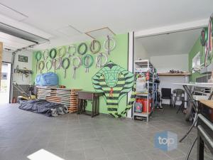 Prodej rodinného domu, Pyšely - Zaječice, Na Dolíku, 200 m2