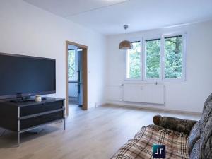 Prodej bytu 2+1, Praha - Kamýk, Zárubova, 68 m2