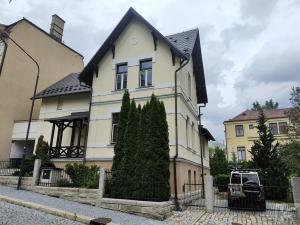 Prodej rodinného domu, Jablonec nad Nisou, Průmyslová, 300 m2