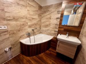 Pronájem bytu 3+1, Frýdek-Místek - Frýdek, Kpt. Nálepky, 90 m2