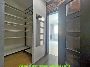 Pronájem bytu 3+kk, Praha - Vysočany, 66 m2