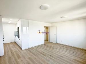 Pronájem bytu 2+1, Praha - Záběhlice, Měchenická, 57 m2