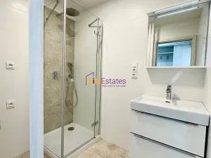 Pronájem bytu 2+1, Praha - Záběhlice, Měchenická, 57 m2