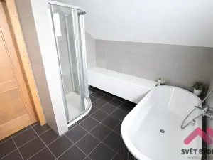Pronájem rodinného domu, Praha - Dubeč, Kolocova, 220 m2