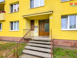 Prodej bytu 3+1, Toužim, Sídliště, 60 m2