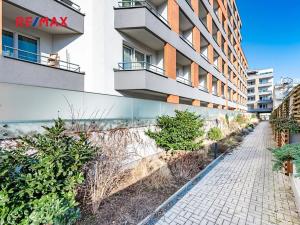 Pronájem bytu 1+kk, Praha - Vršovice, Petrohradská, 29 m2