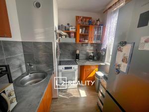 Prodej bytu 1+1, Praha - Modřany, Angelovova, 27 m2