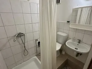Pronájem kanceláře, Praha - Vinohrady, Lužická, 38 m2