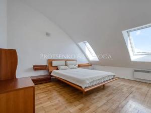 Prodej kanceláře, Křižanov, Benešovo náměstí, 530 m2