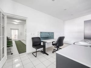 Prodej kanceláře, Křižanov, Benešovo náměstí, 530 m2