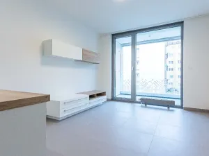 Pronájem bytu 1+kk, Praha - Košíře, Hlaváčkova, 25 m2