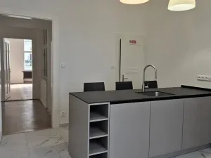 Pronájem kanceláře, Praha - Josefov, Kaprova, 135 m2