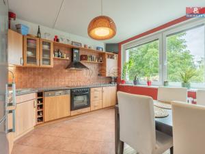 Prodej bytu 3+1, Praha - Černý Most, Vybíralova, 85 m2
