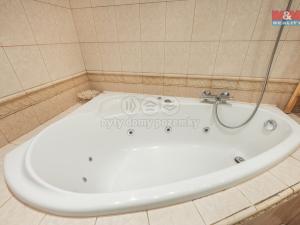 Prodej bytu 3+1, Praha - Černý Most, Vybíralova, 85 m2