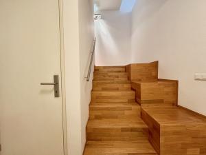 Pronájem bytu 5+kk, Praha - Karlín, Šaldova, 161 m2