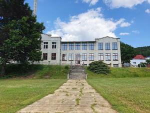 Pronájem garáže, Kraslice, Čs. armády, 72 m2