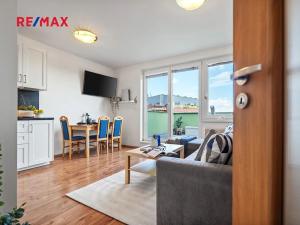 Prodej bytu 2+kk, Rajhrad, Klášterní Dvůr, 48 m2