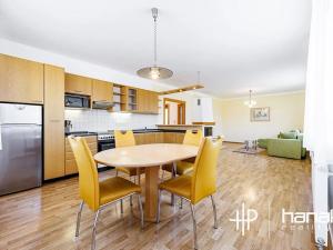 Pronájem rodinného domu, Doloplazy, 264 m2