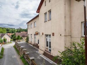 Prodej komerční nemovitosti, Kamenice, Safírová, 800 m2