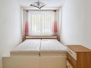 Pronájem bytu 3+1, Brno, Bzenecká, 65 m2