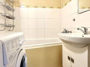 Pronájem bytu 3+1, Brno, Bzenecká, 65 m2