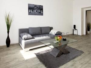 Pronájem bytu 2+kk, Brno, Bratislavská, 54 m2