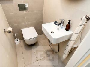 Prodej bytu 3+kk, Praha - Ruzyně, Stochovská, 92 m2