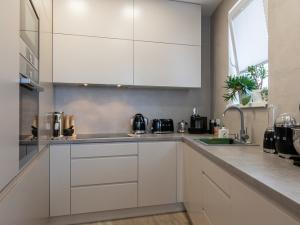 Pronájem bytu 3+kk, Praha - Uhříněves, Františka Diviše, 77 m2
