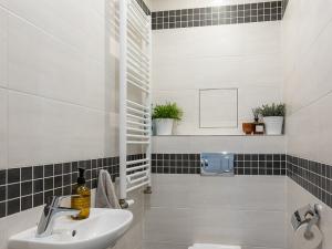 Pronájem bytu 3+kk, Praha - Uhříněves, Františka Diviše, 77 m2