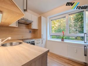 Prodej bytu 3+1, Milovice, Spojovací, 56 m2