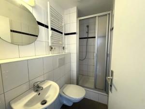 Pronájem bytu 1+kk, Praha - Střížkov, Děčínská, 27 m2